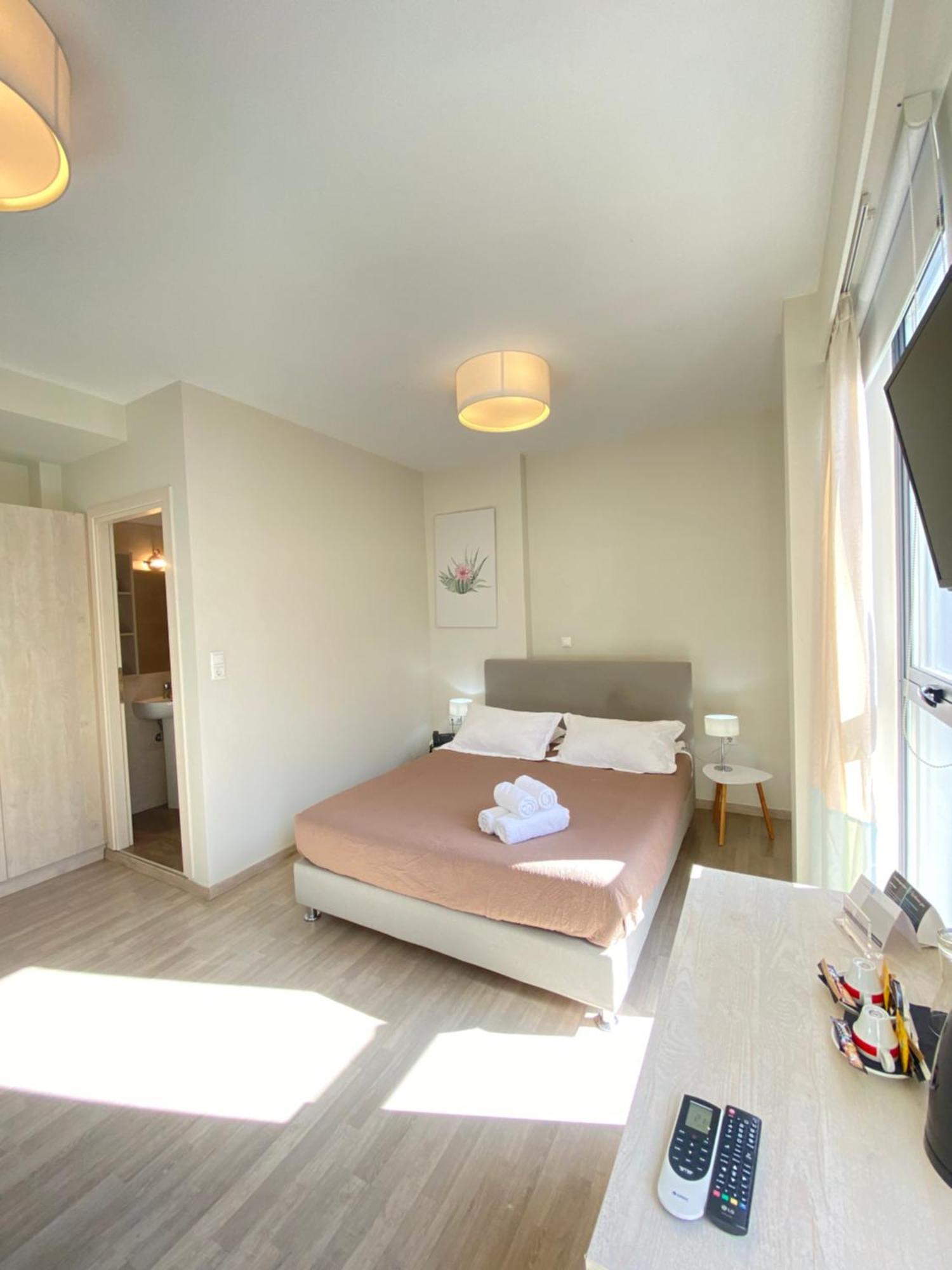 Tins Hotel City - אתונה מראה חיצוני תמונה