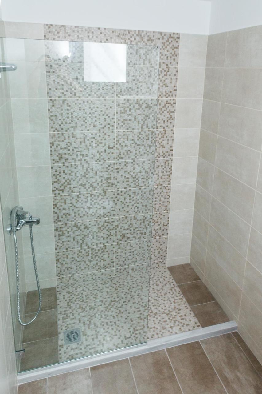 Tins Hotel City - אתונה מראה חיצוני תמונה